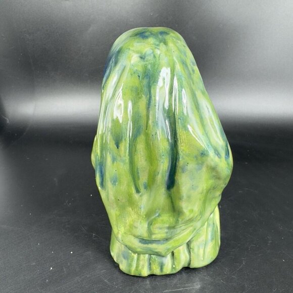 Vintage Hand Made Folk Art Figurine Woman Wearing Green Cloak Wrap Sculpture VTG - Picture 9 of 11